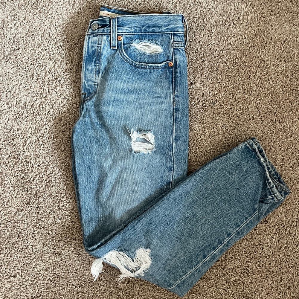 Levi’s Wedgie jeans